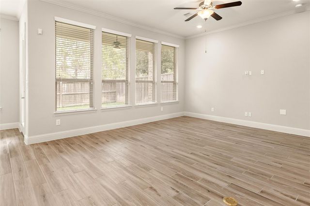 59 Triple Gap Drive, Tomball, TX 77375