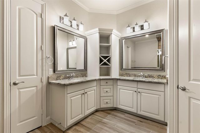 59 Triple Gap Drive, Tomball, TX 77375