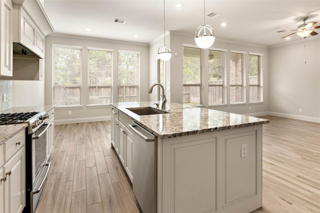 59 Triple Gap Drive, Tomball, TX 77375