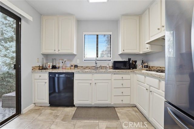 9620 Sepulveda 50, North Hills (los Angeles), CA 91343