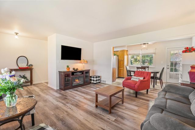 3010 43rd Street, Highland, IN 46322