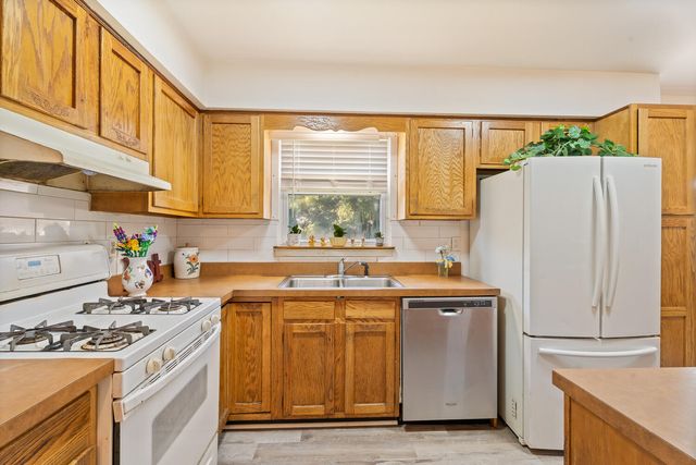 3010 43rd Street, Highland, IN 46322