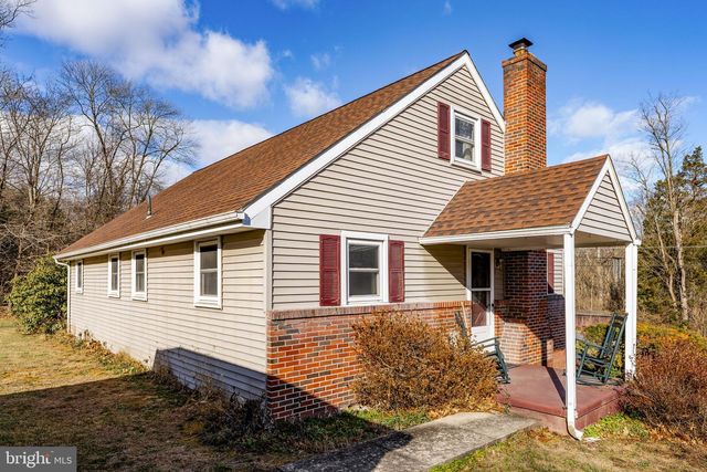 735 GREENVILLE RD, Denver, PA 17517