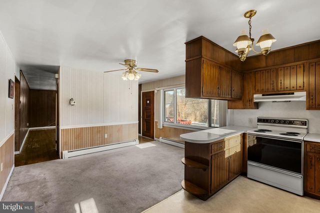 735 GREENVILLE RD, Denver, PA 17517