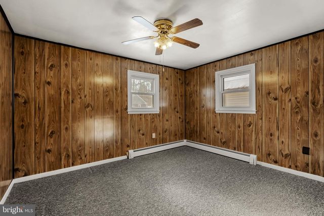 735 GREENVILLE RD, Denver, PA 17517