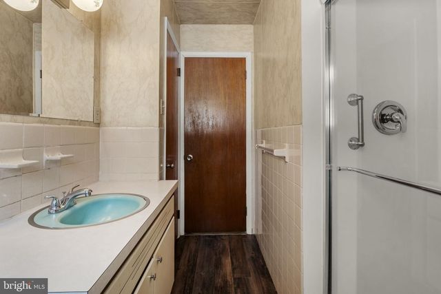 735 GREENVILLE RD, Denver, PA 17517