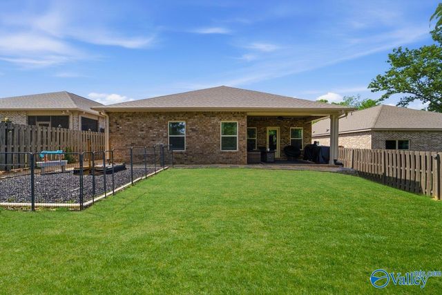 169 Heritage Brook Drive NW, Madison, AL 35757