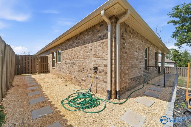 169 Heritage Brook Drive NW, Madison, AL 35757