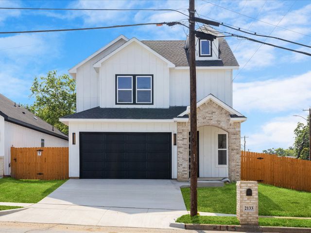 2133 Amanda Avenue, Fort Worth, TX 76105