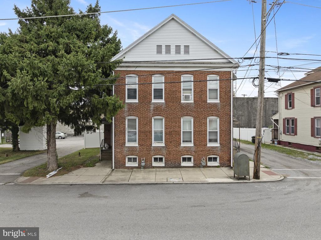 515 STOCK ST, Hanover, PA 17331