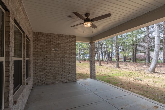 333 Estates Drive, Smithville, TN 37166