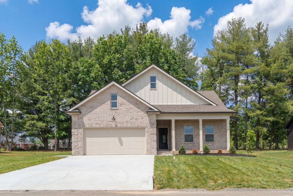 333 Estates Drive, Smithville, TN 37166