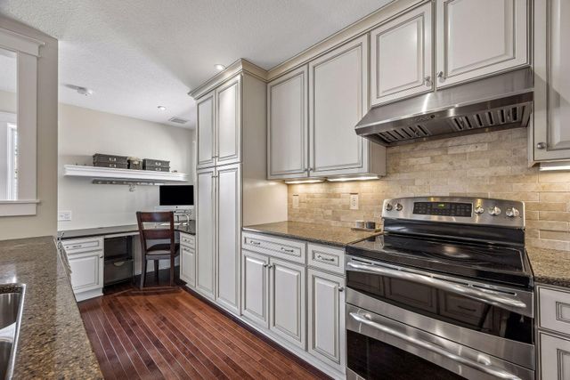 5204 Abbott Avenue S, Minneapolis, MN 55410