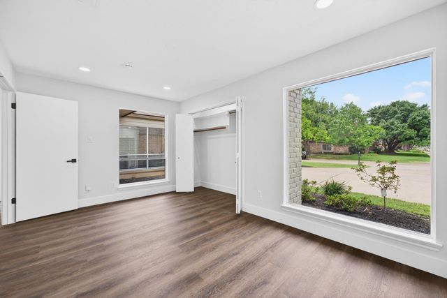2218 Ashford Hollow Lane, Houston, TX 77077