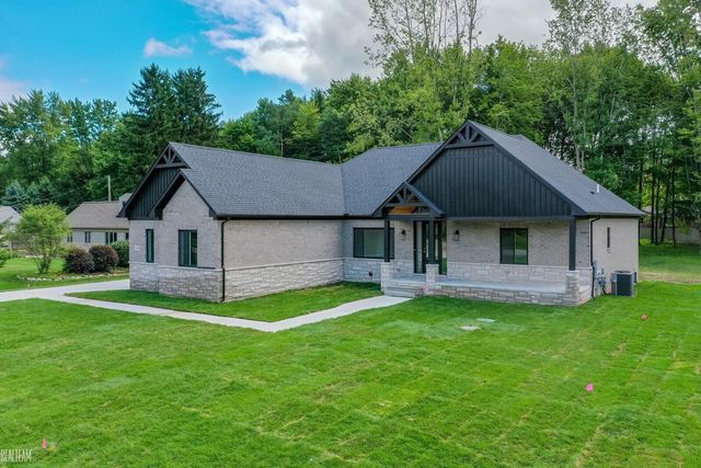 55420 Jewell Road, Shelby Twp, MI 48315