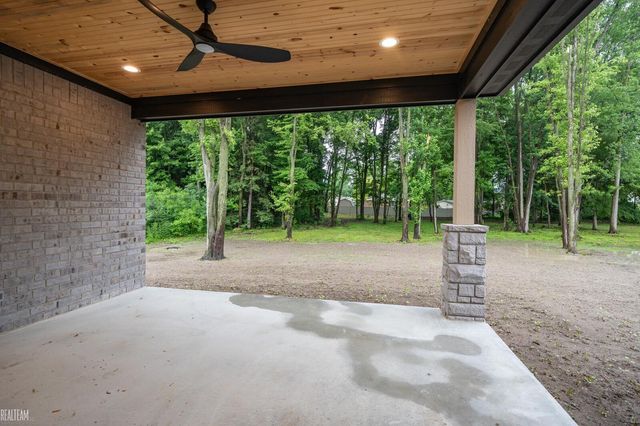 55420 Jewell Road, Shelby Twp, MI 48315