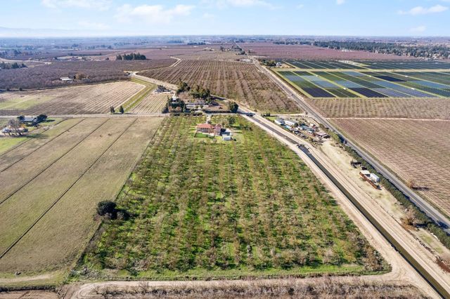 6312 Skittone Rd, Modesto, CA 95356