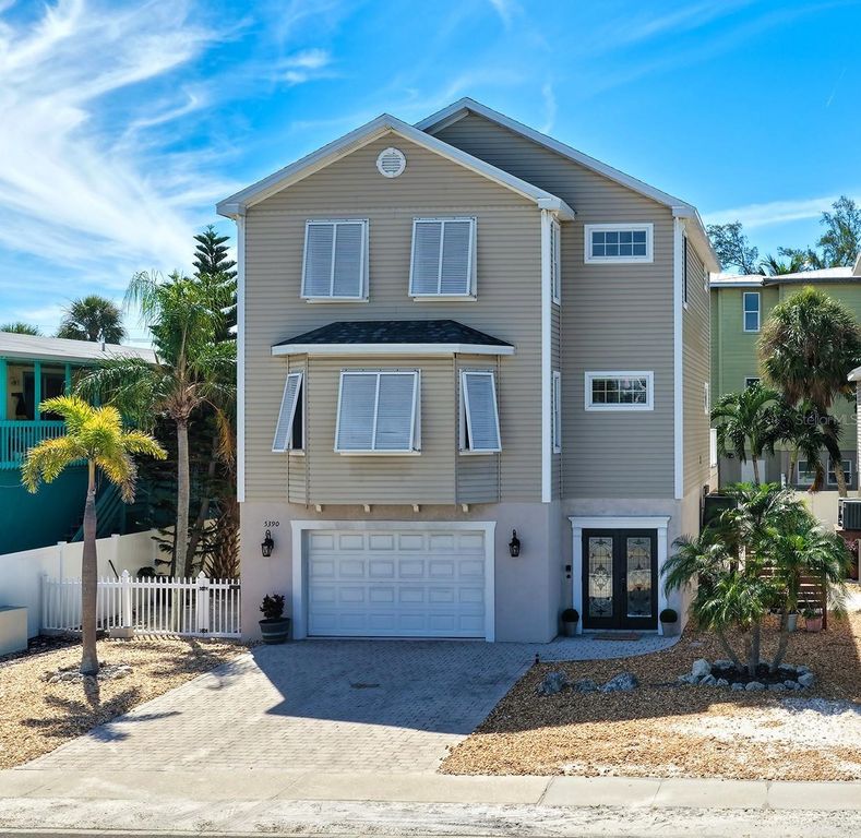 5390 GULF DRIVE, HOLMES BEACH, FL 34217 — photo 2