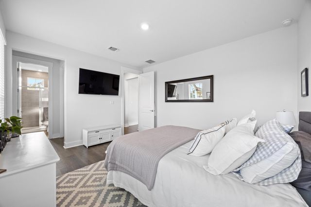 128 Hamilton BR, Liberty Hill, TX 78642
