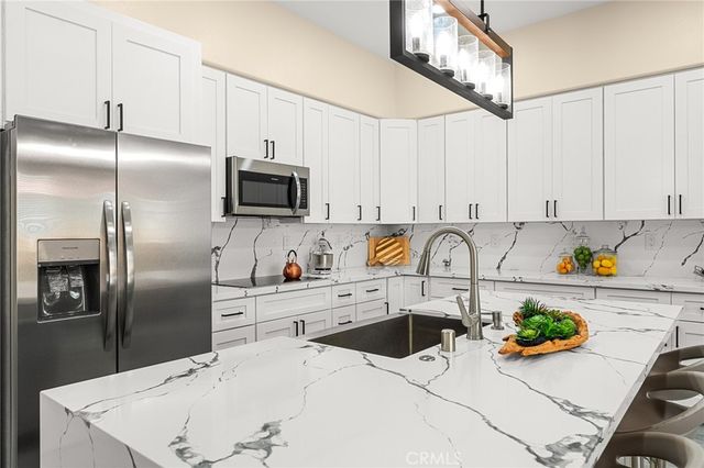 25624 Cottonwood Road, Loma Linda, CA 92354