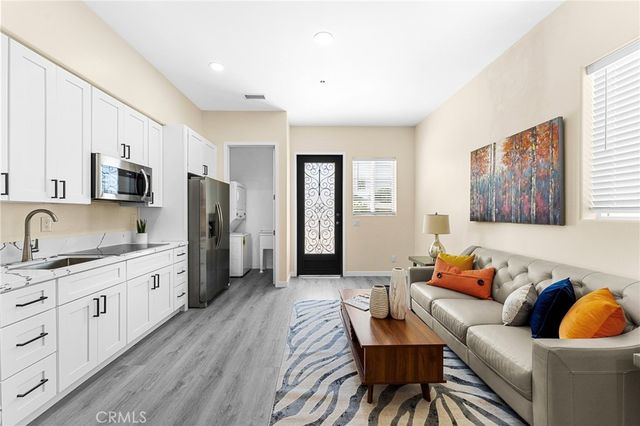 25624 Cottonwood Road, Loma Linda, CA 92354