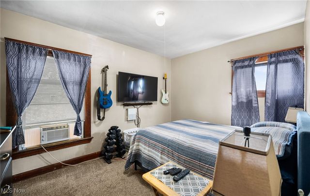 3812 Poe Avenue, Cleveland, OH 44109