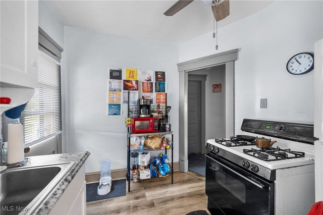 3812 Poe Avenue, Cleveland, OH 44109