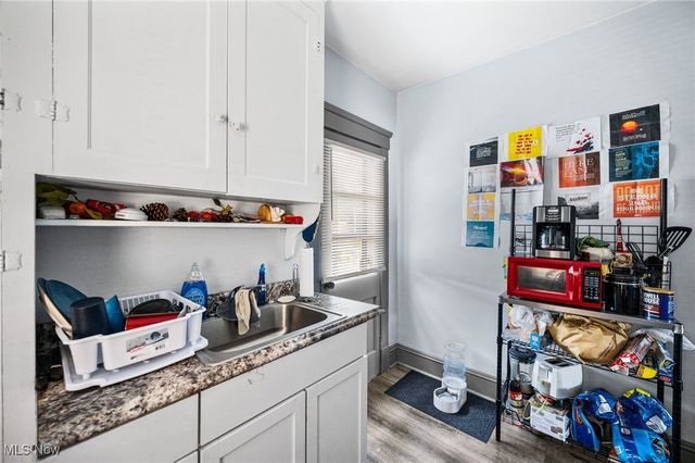 3812 Poe Avenue, Cleveland, OH 44109