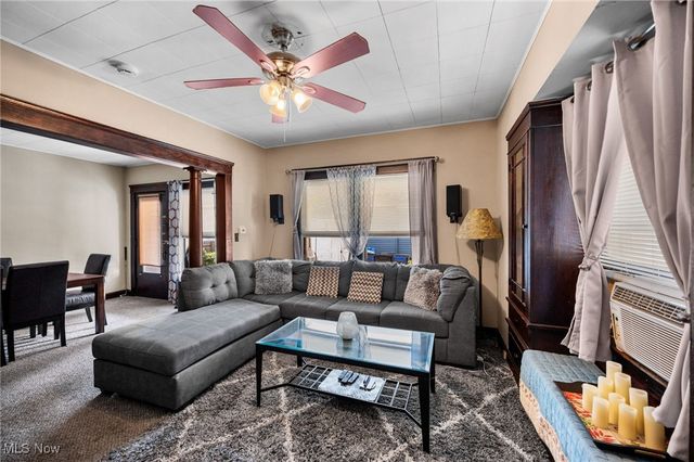 3812 Poe Avenue, Cleveland, OH 44109