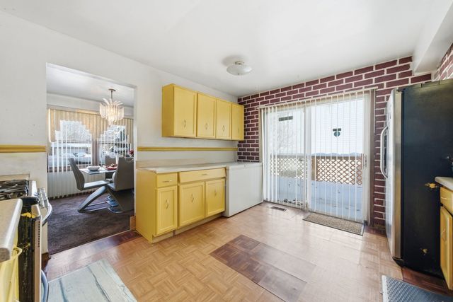 18941 Cypress Avenue, Country Club Hills, IL 60478