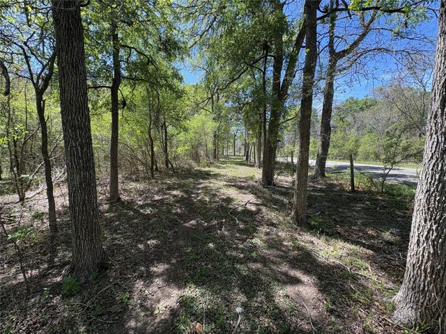 1285 Burdette Wells RD, Lockhart, TX 78644