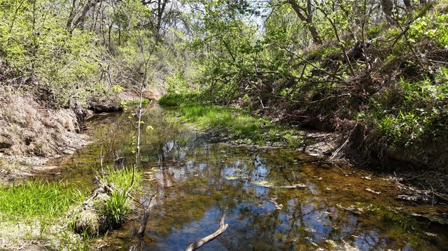 1285 Burdette Wells RD, Lockhart, TX 78644