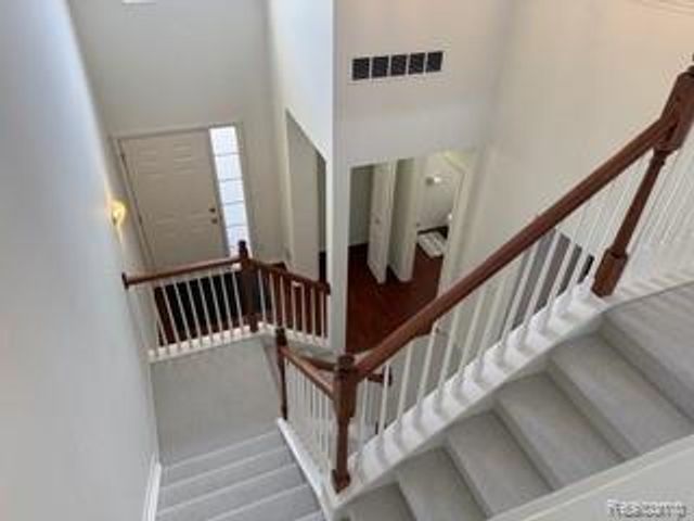 149 S Vista, Auburn Hills, MI 48326