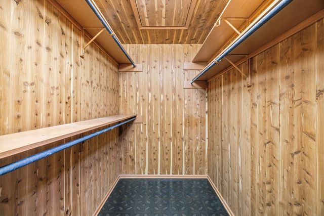 368 Englewood Dr, Kerrville, TX 78028