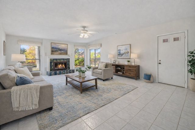 368 Englewood Dr, Kerrville, TX 78028