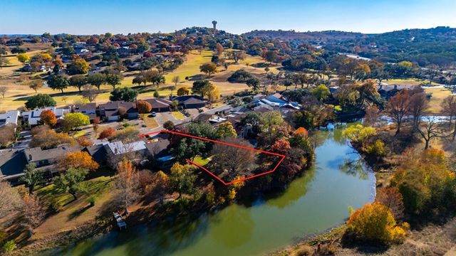 368 Englewood Dr, Kerrville, TX 78028