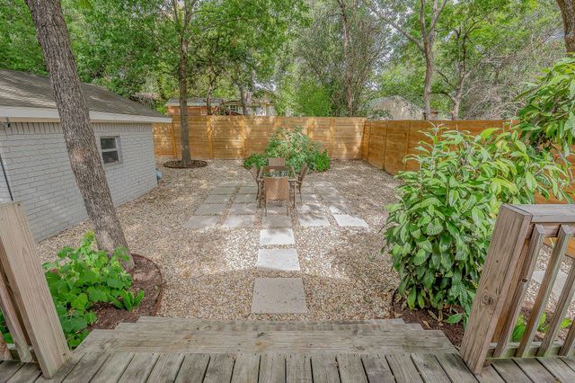 2404 Oak Crest Ave, Austin, TX 78704