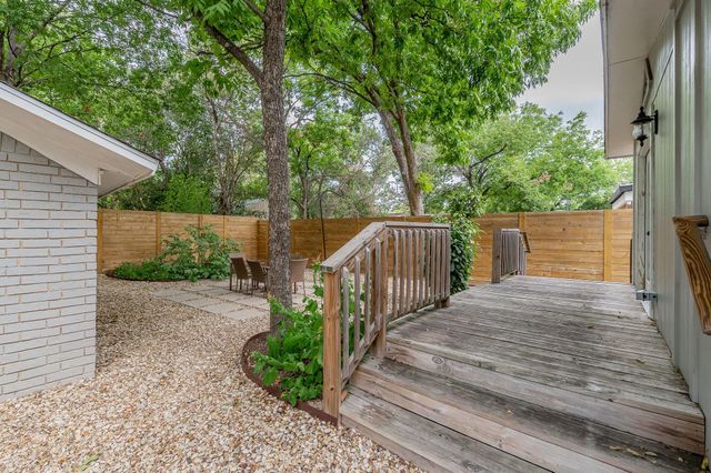 2404 Oak Crest Ave, Austin, TX 78704