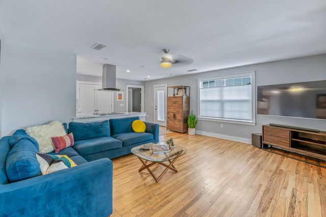 2404 Oak Crest Ave, Austin, TX 78704
