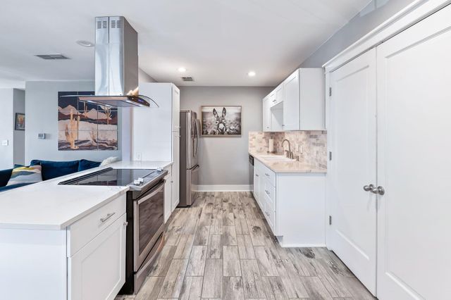 2404 Oak Crest Ave, Austin, TX 78704