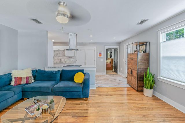 2404 Oak Crest Ave, Austin, TX 78704