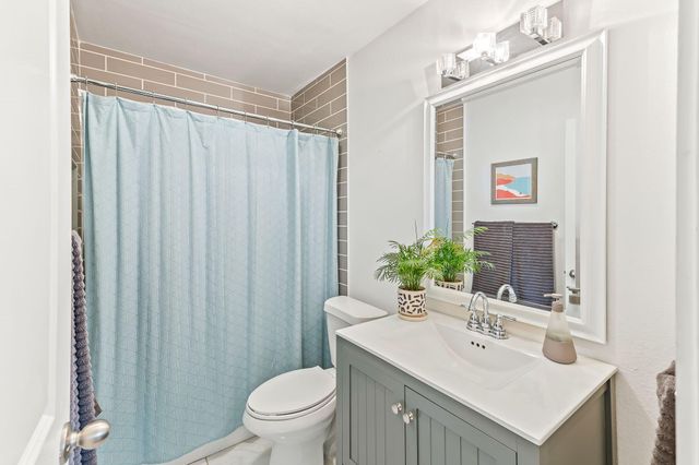 2404 Oak Crest Ave, Austin, TX 78704