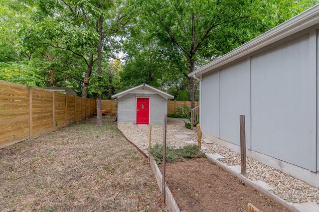 2404 Oak Crest Ave, Austin, TX 78704