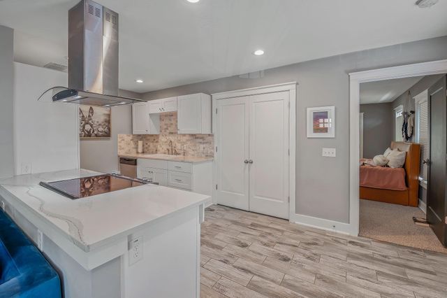 2404 Oak Crest Ave, Austin, TX 78704