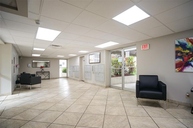 3920 Inverrary Boulevard 404-C, Lauderhill, FL 33319
