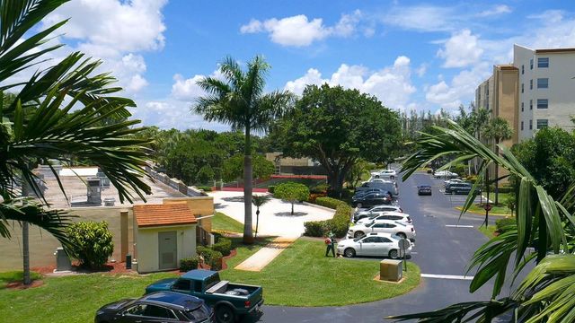 3920 Inverrary Boulevard 404-C, Lauderhill, FL 33319