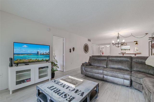 3920 Inverrary Boulevard 404-C, Lauderhill, FL 33319