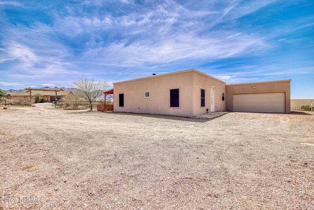 5048 Alamo Mine Trail, Las Cruces, NM 88011