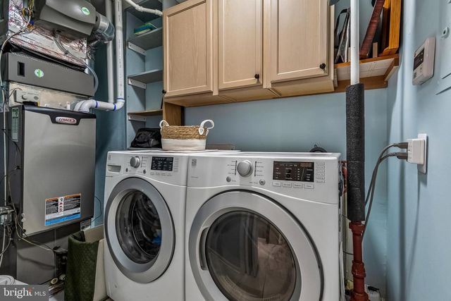 128 S COLES AVE, Maple Shade, NJ 08052