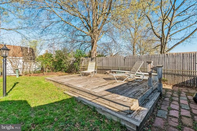 128 S COLES AVE, Maple Shade, NJ 08052